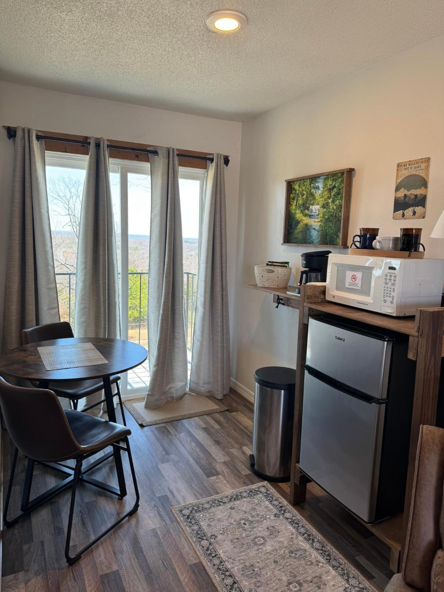 Mountain View Guest Motel Luaran gambar